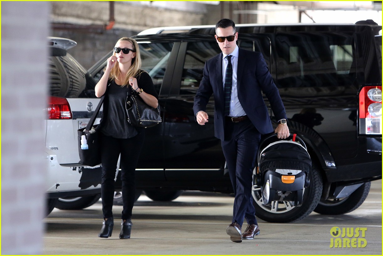 Reese Witherspoon Doctor's Appointment with Tennessee! Photo 2800830