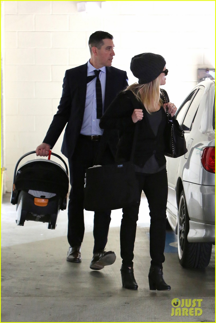 Reese Witherspoon Doctor's Appointment with Tennessee! Photo 2800835