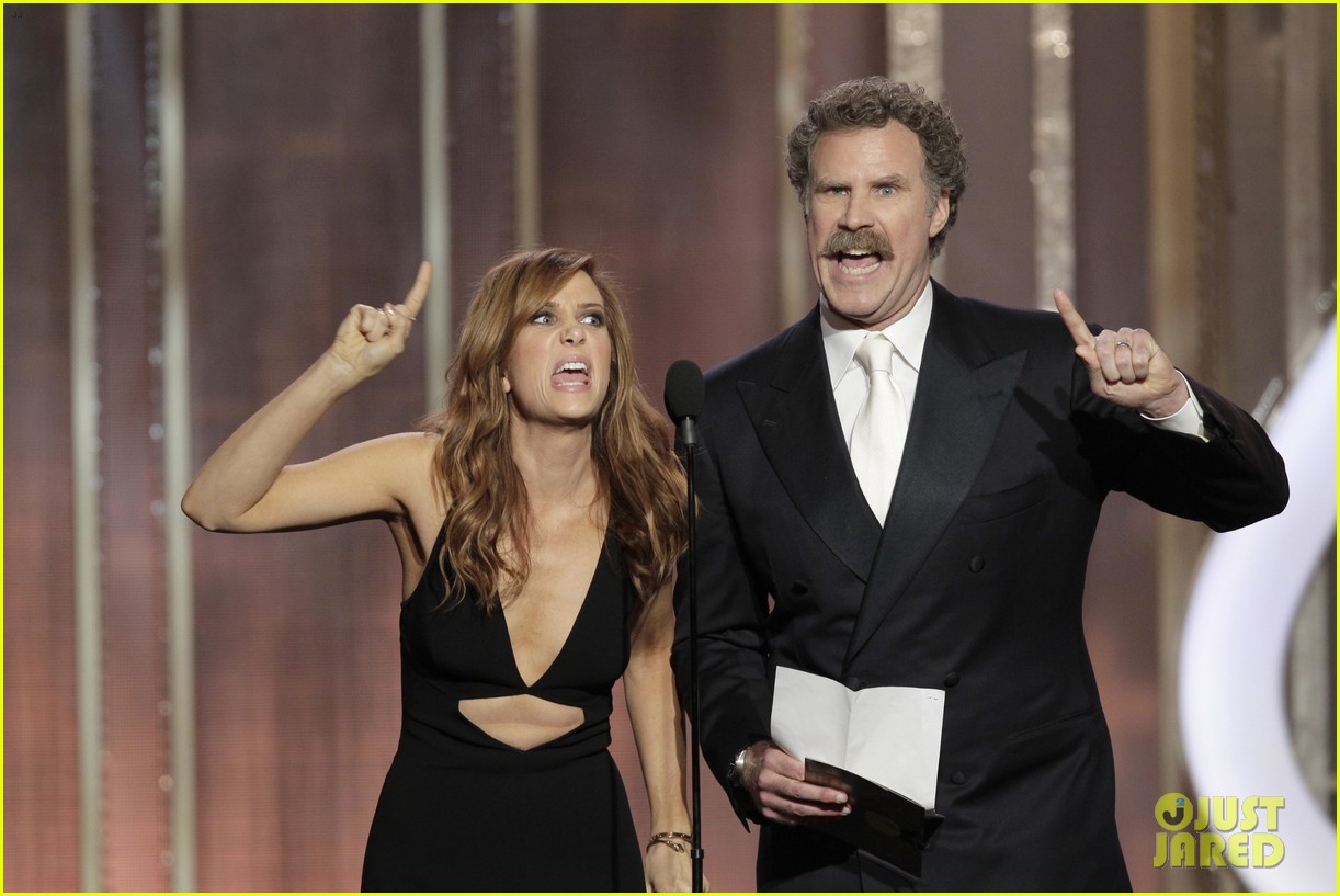 Kristen Wiig Does Taylor Swift's Shocked Face at Golden Globes 2013