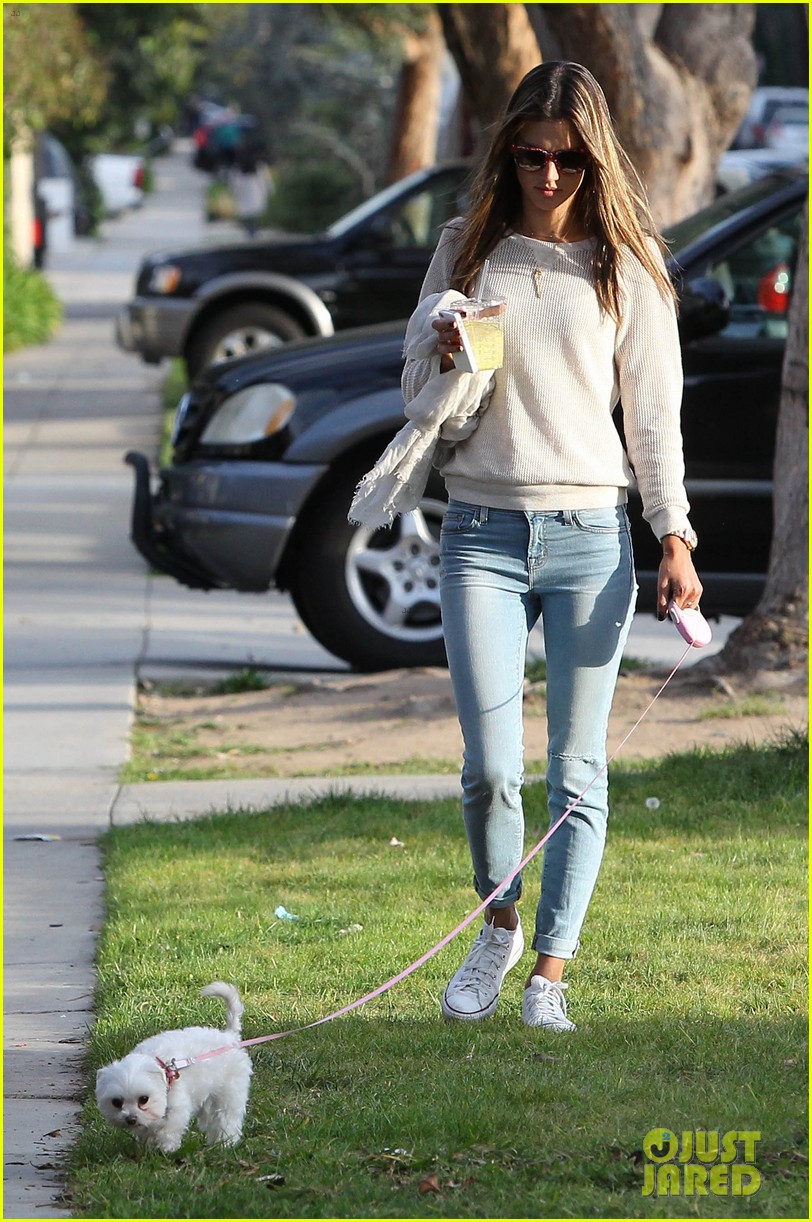 Alessandra Ambrosio & Jamie Mazur: Family Friday Stroll!: Photo 2813691
