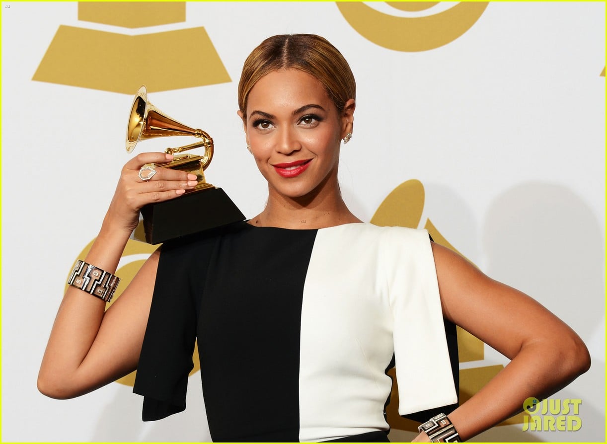 Beyonce & Jay-Z: Grammys 2013 Winners Room Photos!: Photo 2809640 ...