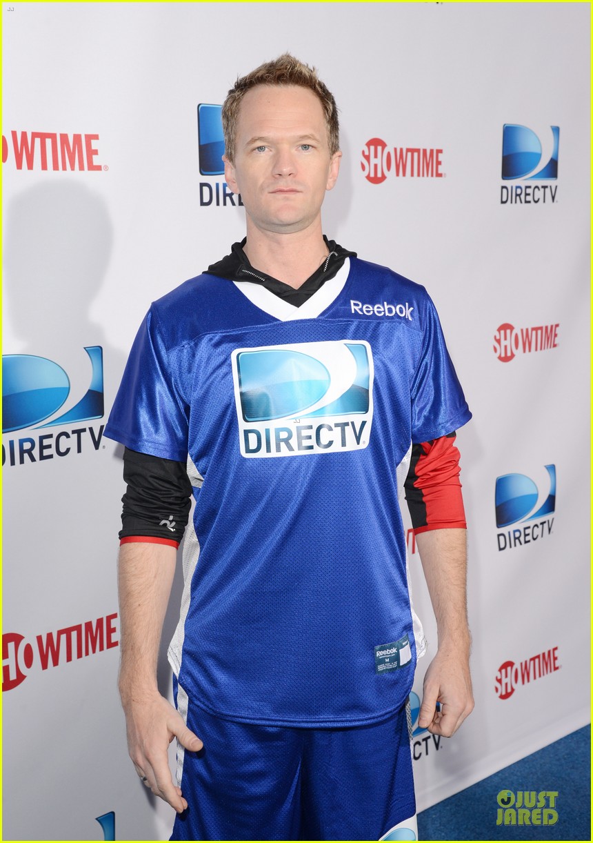 Matt Bomer & Ryan Kwanten: Celebrity Beach Bowl Party Guys!: Photo