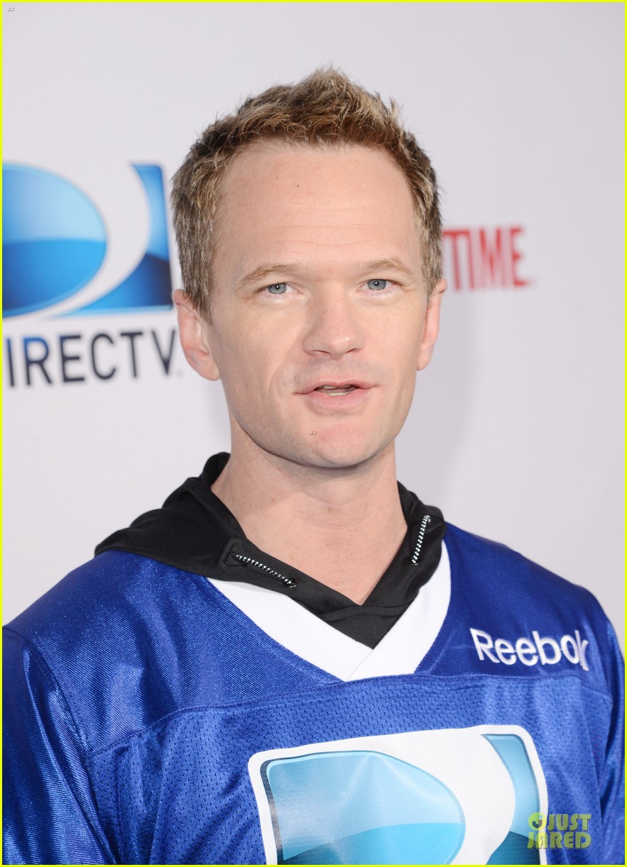 Matt Bomer & Ryan Kwanten: Celebrity Beach Bowl Party Guys!: Photo