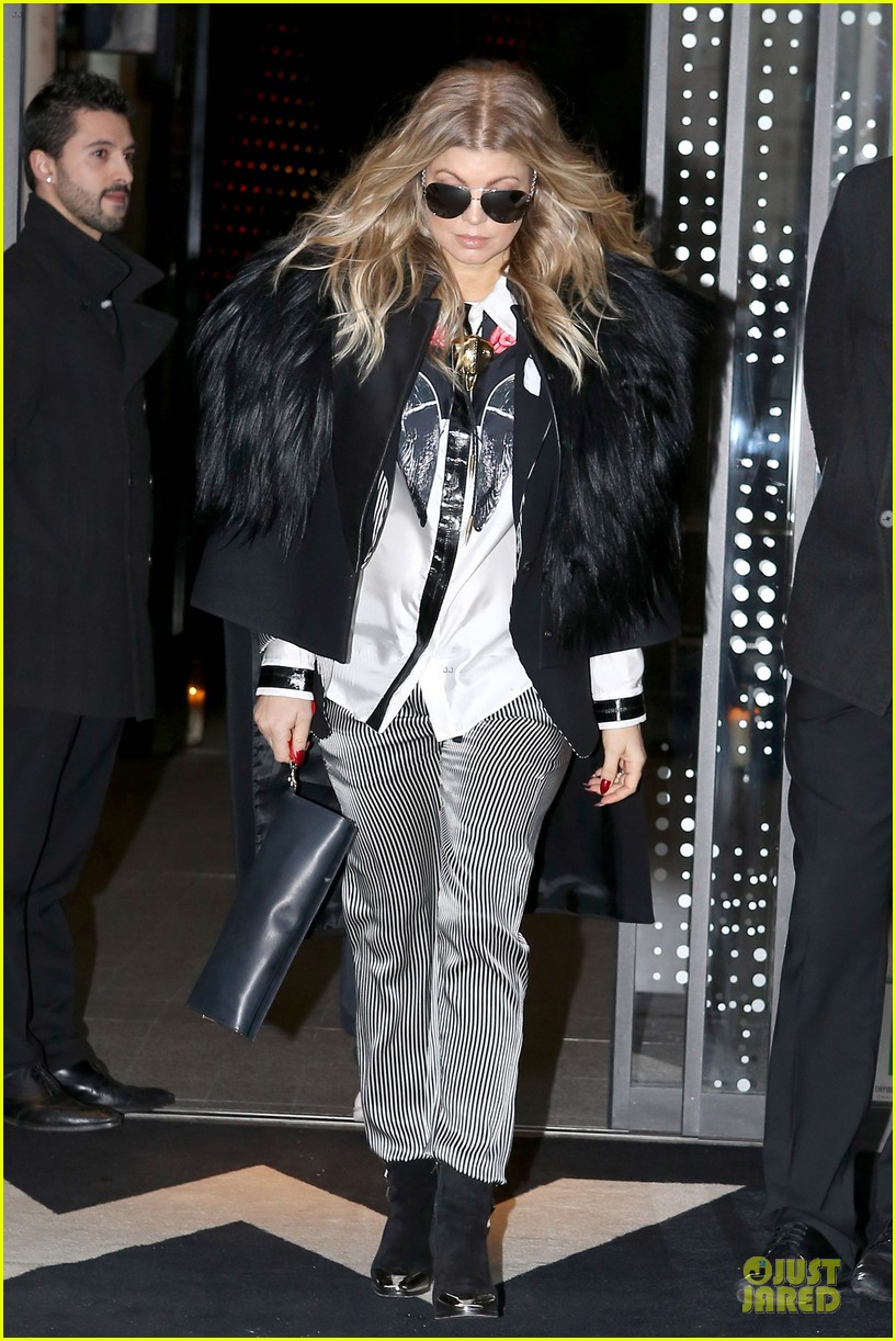 Fergie Josh Duhamel's 'Harlem Shake' Moves Watch Now! Photo 2822079