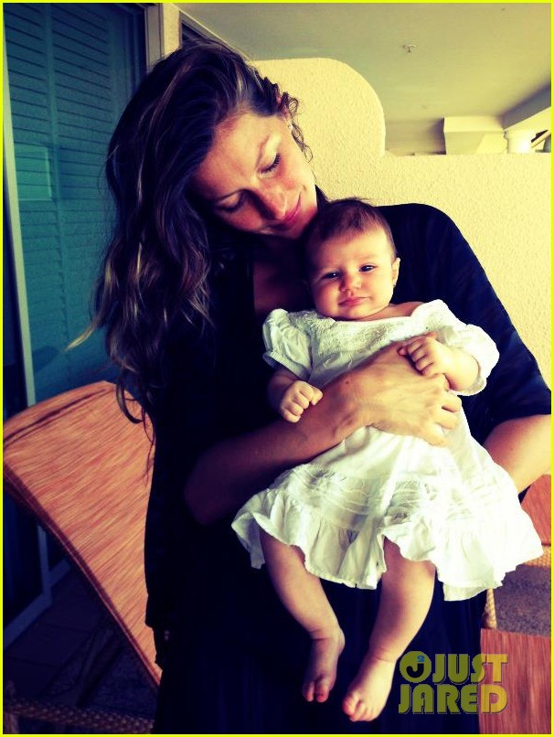 Gisele Bundchen Debuts Baby Vivian Lake! Photo 2807232 Celebrity