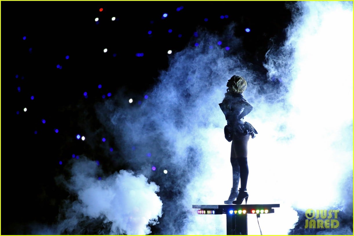 Beyonce: Super Bowl 2013 Halftime Show - Watch Now!: Photo 2804249 ...