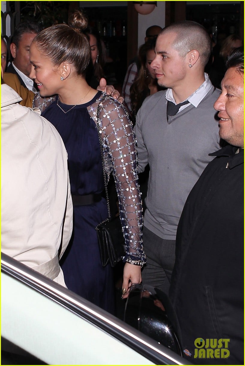 Jennifer Lopez & Casper Smart Cecconi's Couple! Photo 2808263