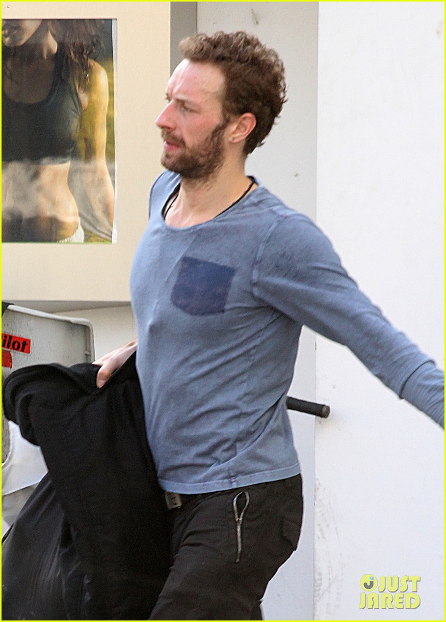 Chris Martin Coldplay's 'Clocks' Crowned 'Greatest Hit' Photo 2804197 Chris Martin Photos