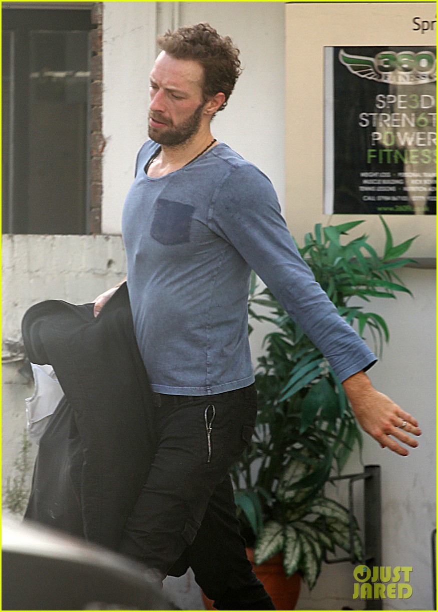 Chris Martin Coldplay's 'Clocks' Crowned 'Greatest Hit' Photo 2804201 Chris Martin Photos