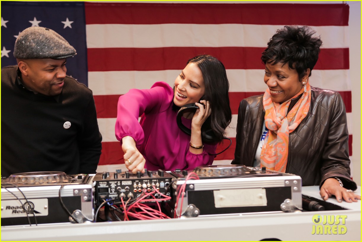 Olivia Munn Jeep Operation Safe Return Launch Event! Photo 2806507