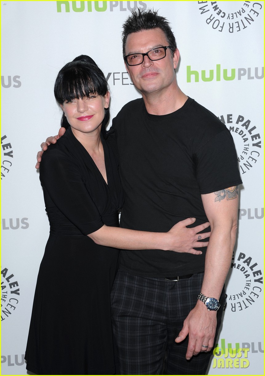 Kaley Cuoco & Jim Parsons 'Big Bang Theory' at PaleyFest! Photo