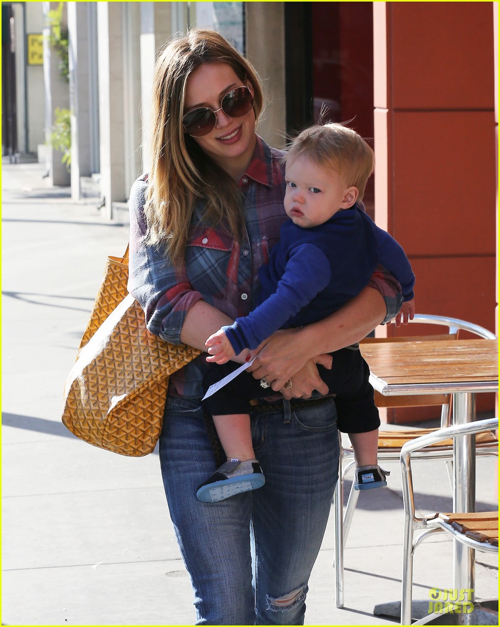 Hilary Duff Plaid Breakfast with Luca! Photo 2830689 Celebrity