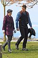 ginnifer goodwin emile de ravin once upon a time set 05