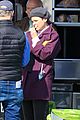ginnifer goodwin emile de ravin once upon a time set 21