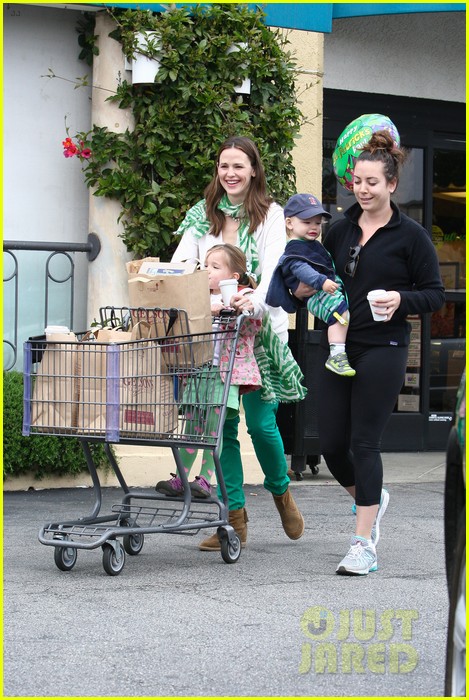 Photo: jennifer garner st patricks day shopping with seraphina samuel