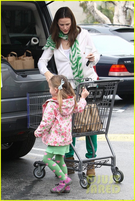 Photo: jennifer garner st patricks day shopping with seraphina samuel