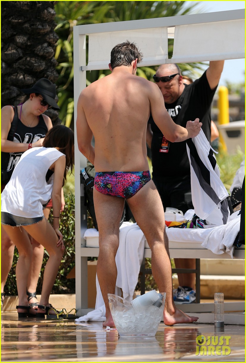 Michael Phelps: Shirtless Speedo Poolside Afternoon! | michael phelps shirt...