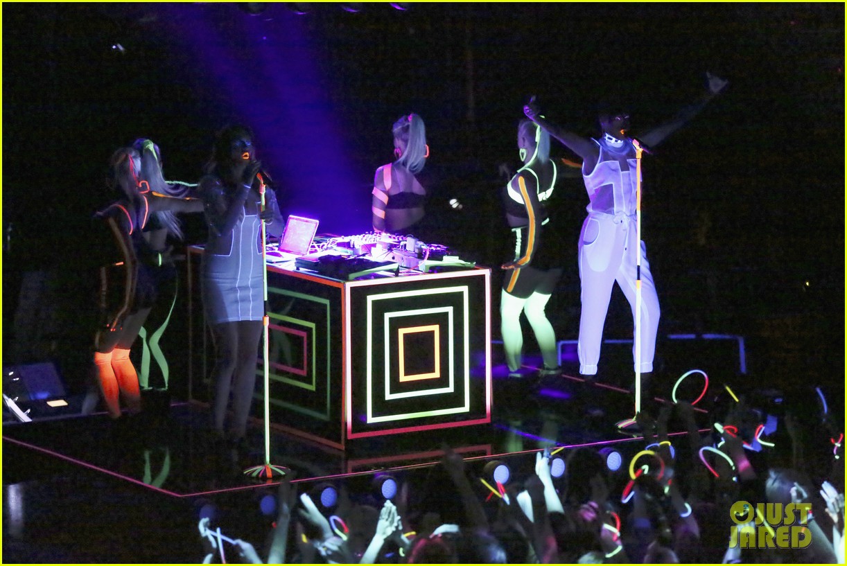 Icona Pop: 'I Love It' on 'Dancing with the Stars'!: Photo 2838633 ...