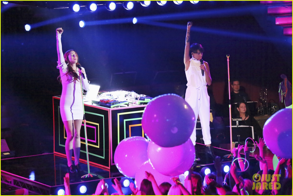 Icona Pop: 'I Love It' on 'Dancing with the Stars'!: Photo 2838636 ...