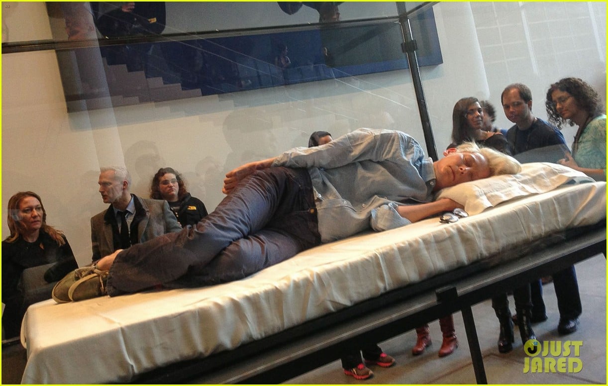 Tilda Swinton Sleeps in Glass Box at the MoMa (Photos): 2836770 | Swinton Pictures Jared
