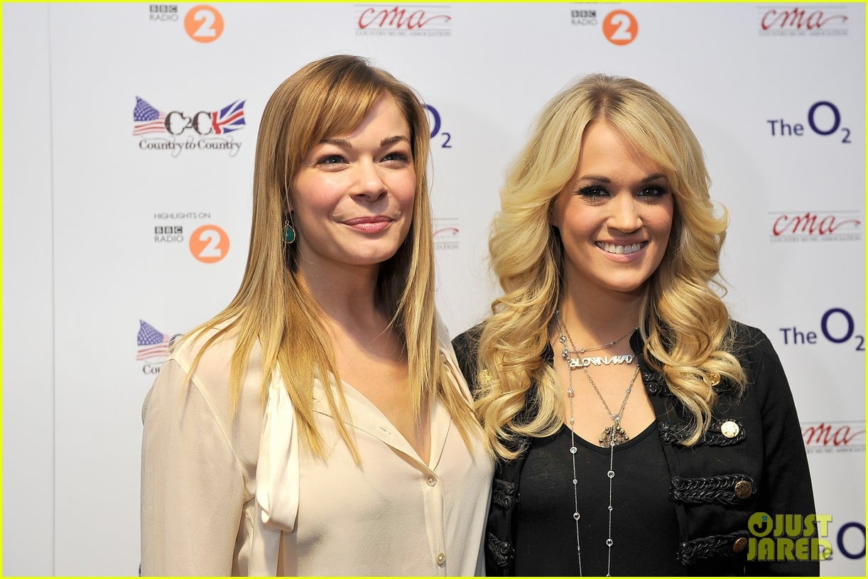 Carrie Underwood & LeAnn Rimes Country 2 Country Festival! Photo
