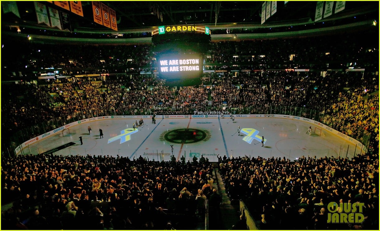 Boston Bruins National Anthem Taken Over by Crowd (Video) Photo