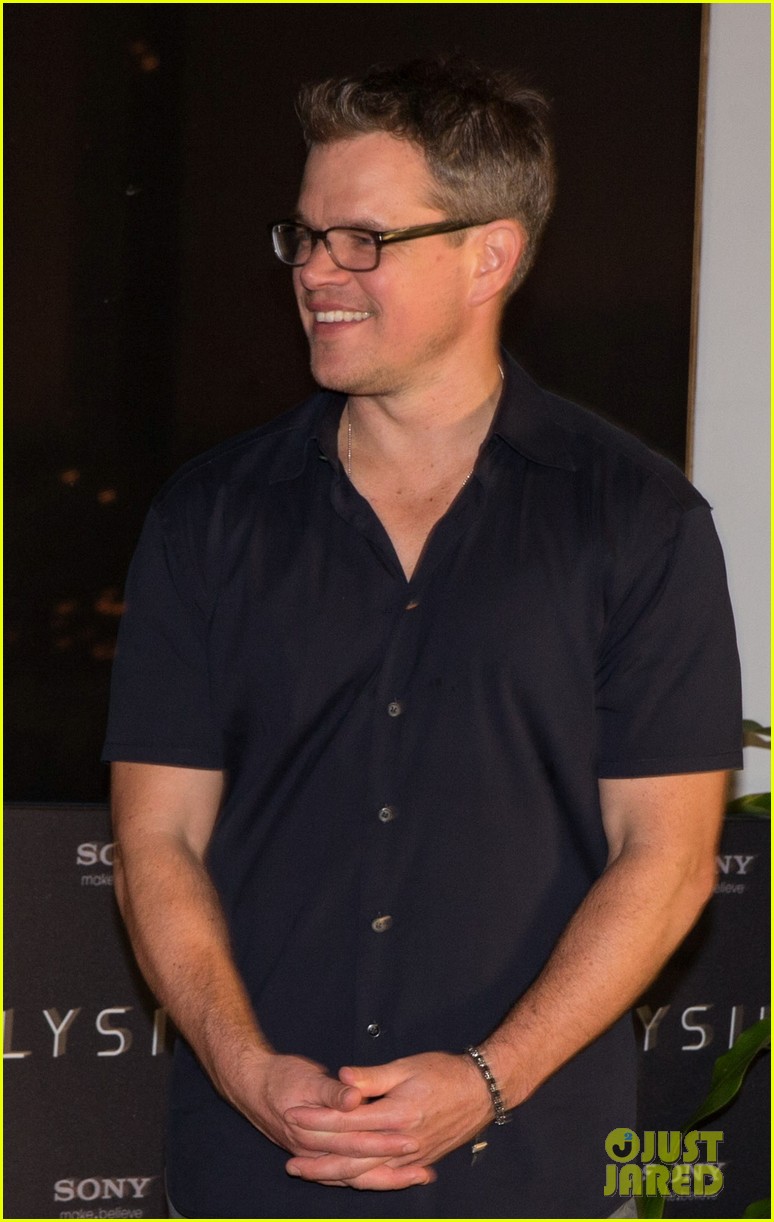 Matt Damon & Sharlto Copley 'Elysium' at Summer of Sony! Photo(00)
