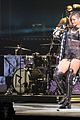 rihanna diamonds world tour backstage pictures exclusive 07
