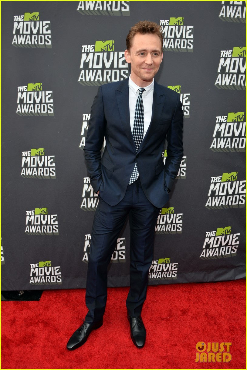 Tom Hiddleston MTV Movie Awards 2013 Red Carpet Photo 2850132 Tom