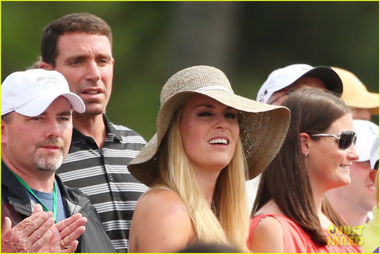 Lindsey Vonn Cheers On Tiger Woods at Masters Tournament Photo 2847904