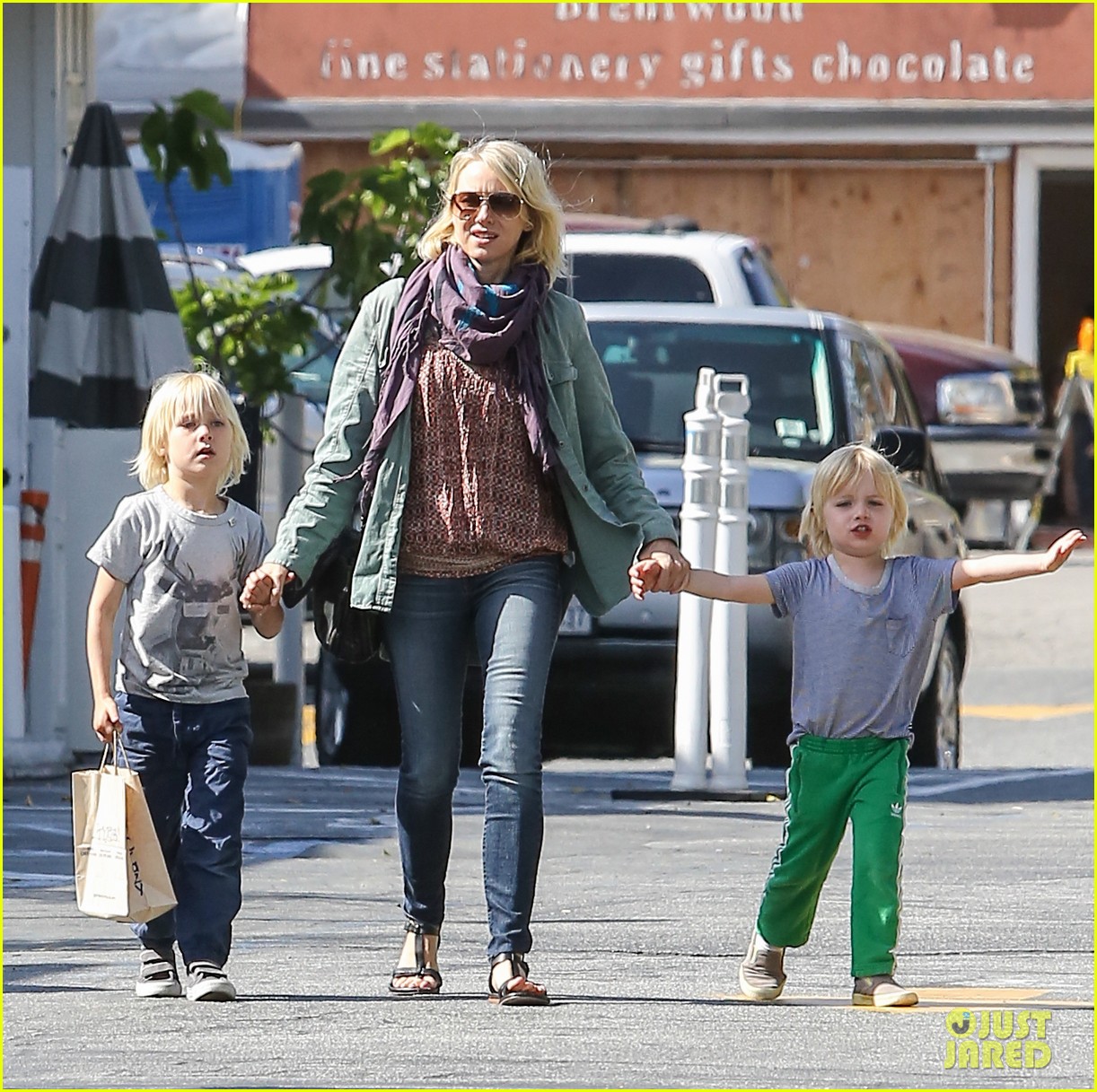 Naomi Watts: Shopping with Sasha & Samuel!: Photo 2846225 | Celebrity