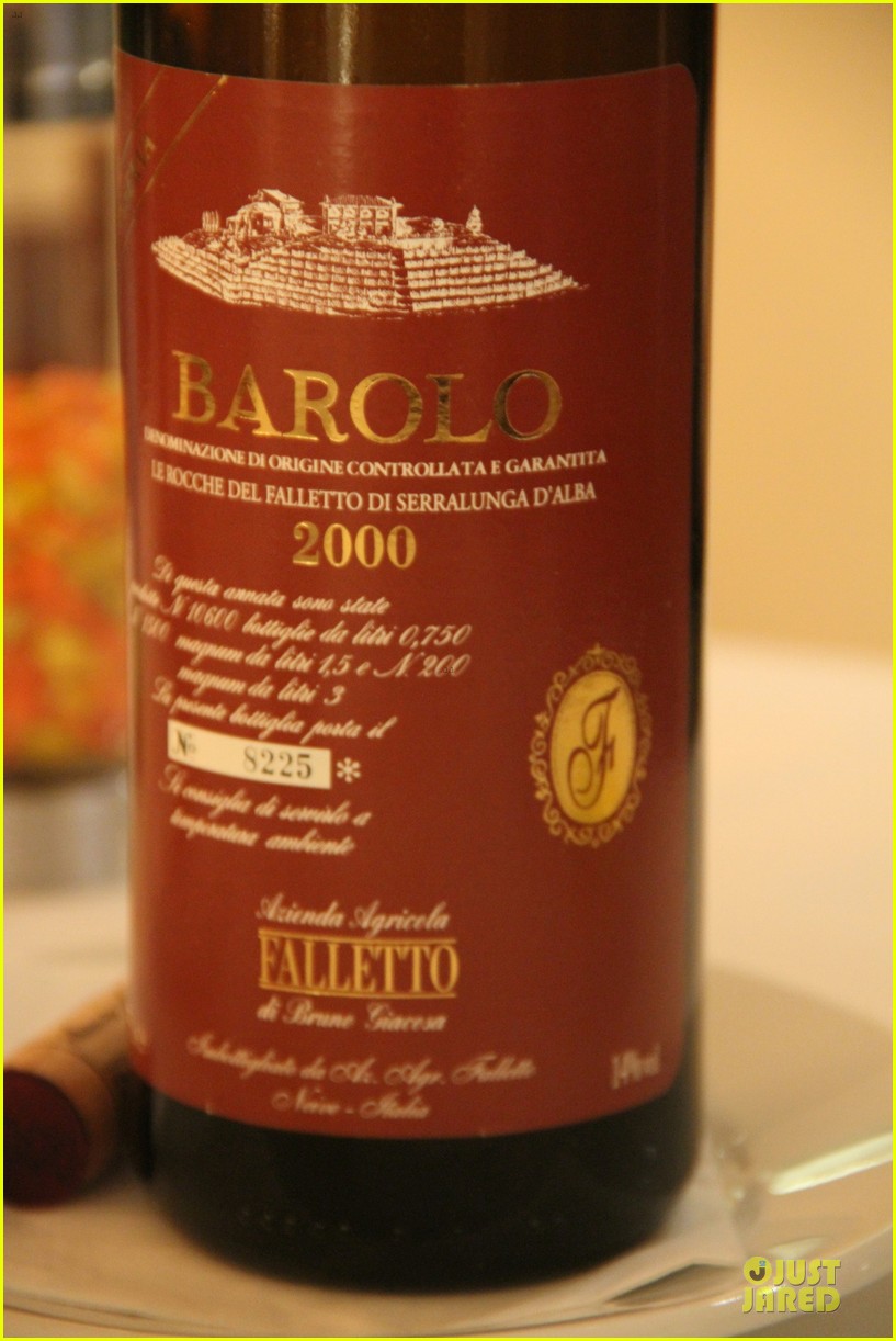 Beyonce Makes a No Pregnancy Statement with Wine! : Photo 2881658 ...