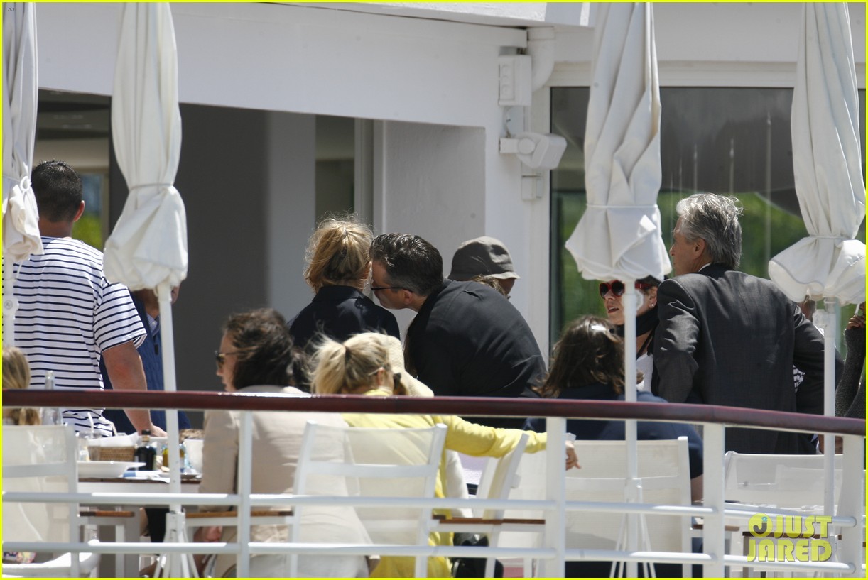 Matt Damon Family Lunch with Michael Douglas Photo 2873770 Celebrity Babies, Luciana Damon