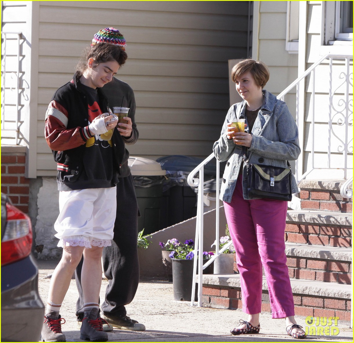 Lena Dunham & Allison Williams Film 'Girls' Season 3 in NYC Photo