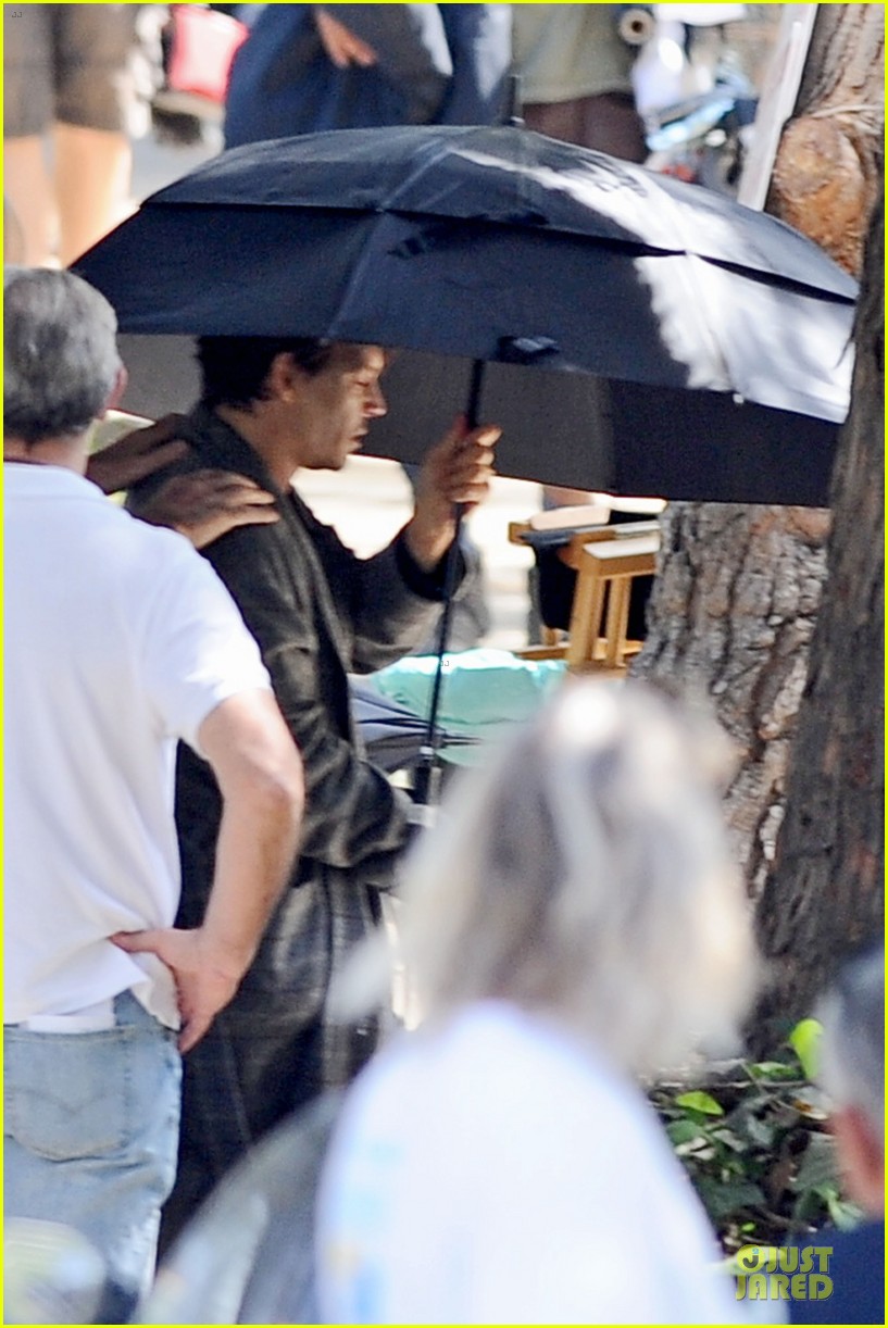 Amber Heard & Johnny Depp Separate East & West Coast Outings! Photo