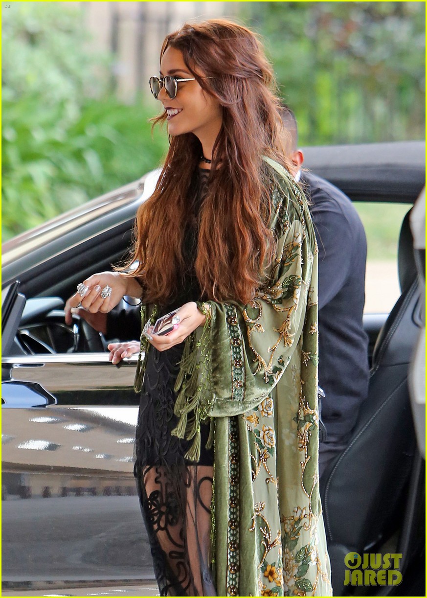 Vanessa Hudgens: Hipster Chic Style at Hair Salon!: Photo 2872155 | Vanessa  Hudgens Pictures | Just Jared