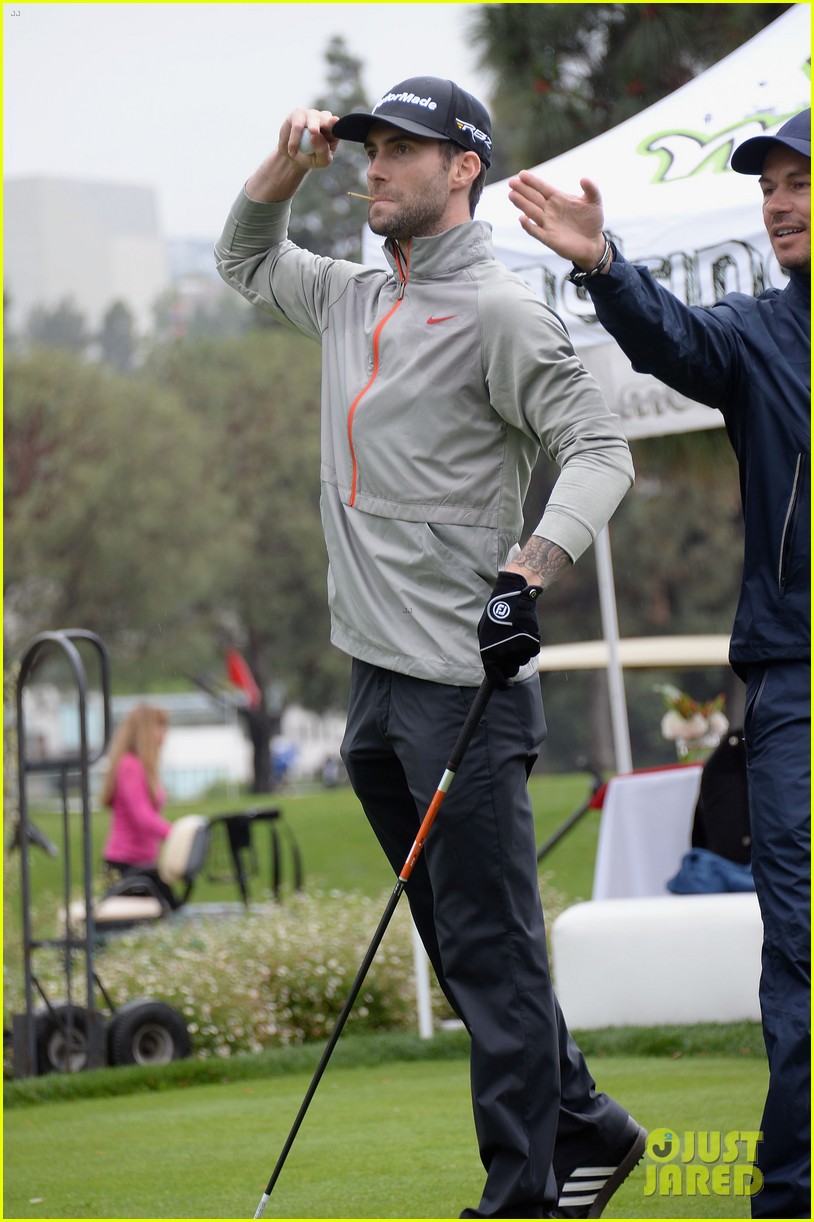 Adam Levine Lopez's Celebrity Golf Classic 2013! Photo 2865019