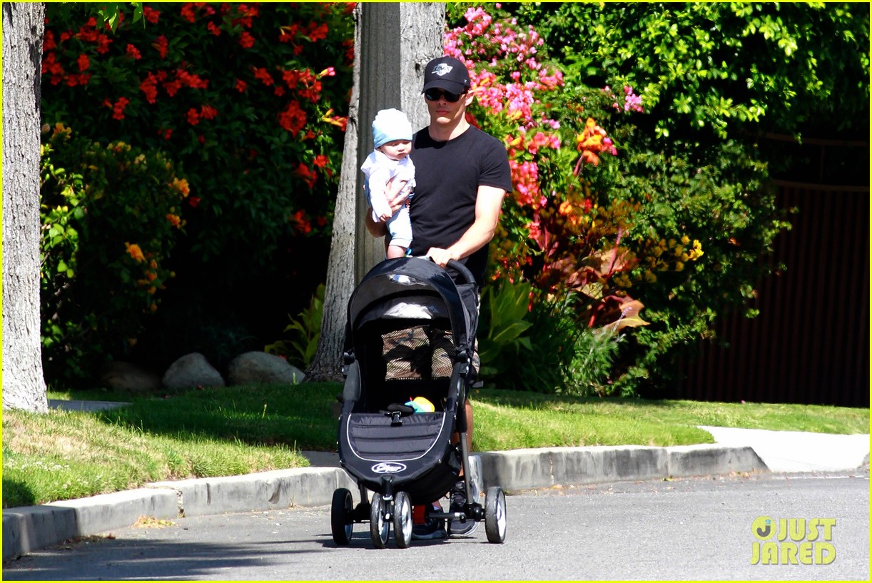 James Marsden Walks with Son William Luca Photo 2879156 Celebrity