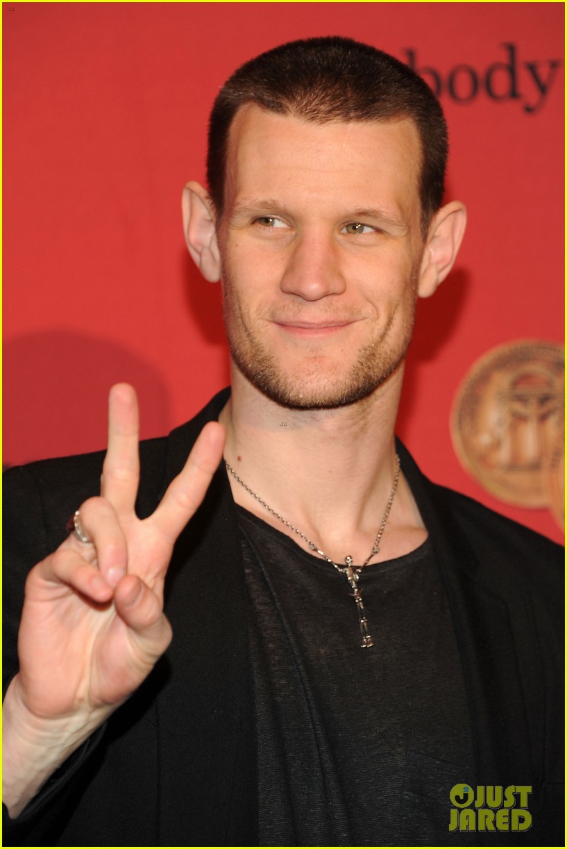 Matt Smith & Ben McKenzie Peabody Award Winners! Photo 2874884