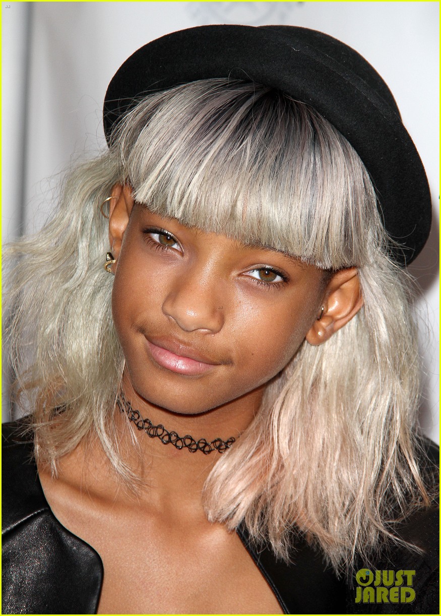 Willow Smith: White Hair on Red Carpet with Mom Jada!: Photo 2867645 | Jada  Pinkett Smith, Willow Smith Pictures | Just Jared