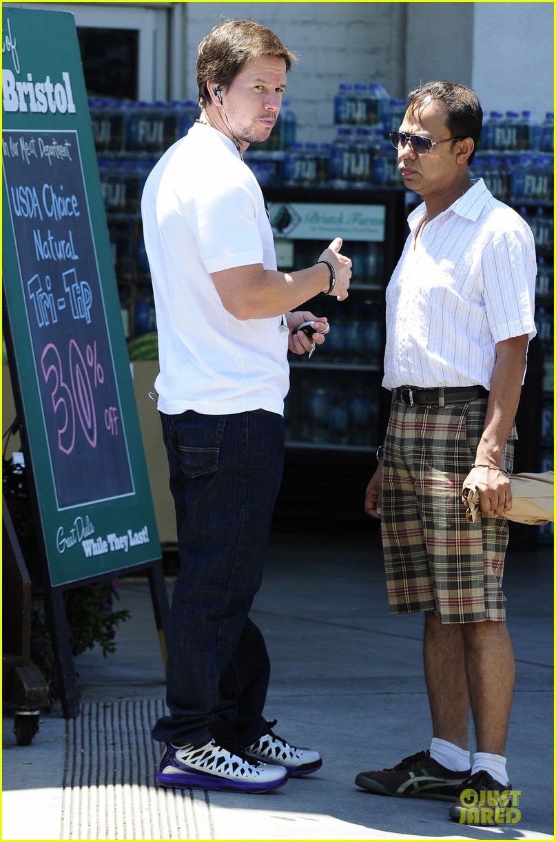 Photo mark wahlberg tj miller joins transformers 4 01 Photo 2879859