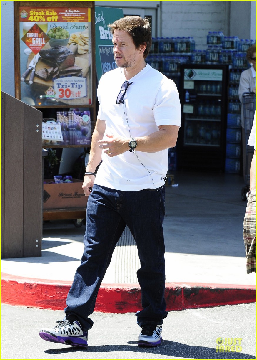 Photo mark wahlberg tj miller joins transformers 4 09 Photo 2879867