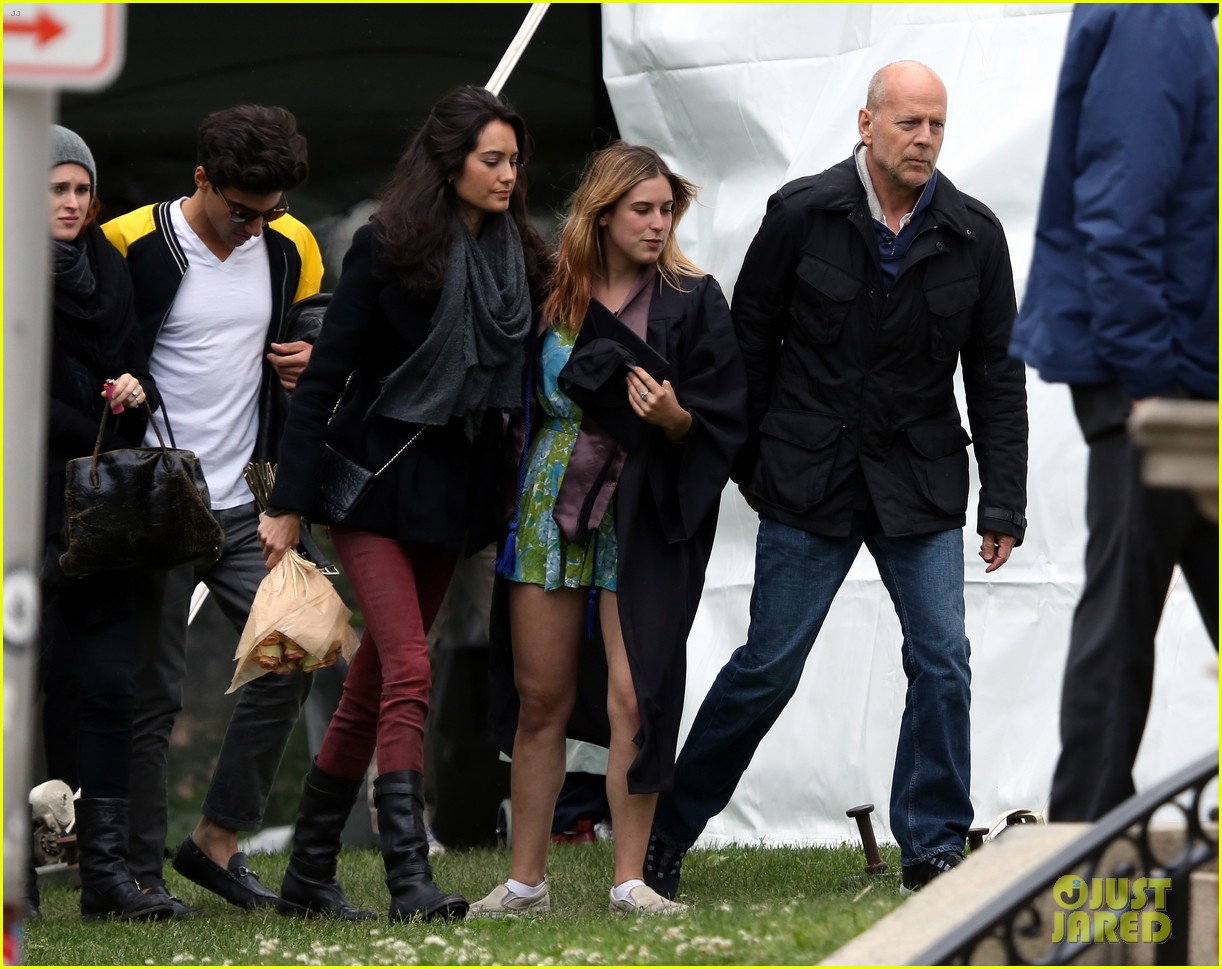 Bruce & Rumer Willis Scout's College Graduation! Photo 2878776