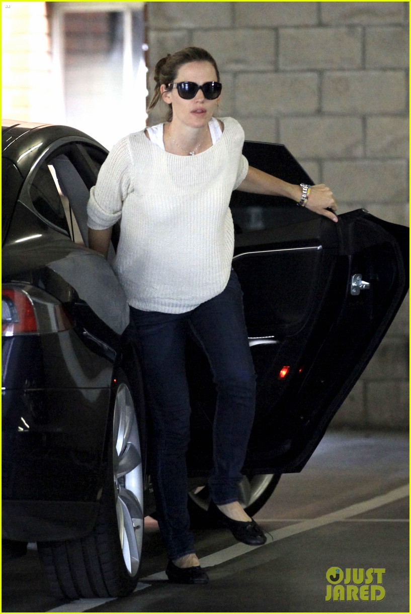 Ben Affleck & Jennifer Garner: Sunday Dinner with Ben's Mom: Photo