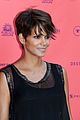 halle berry olivier martinez toiles enchantees champs elysees event 06