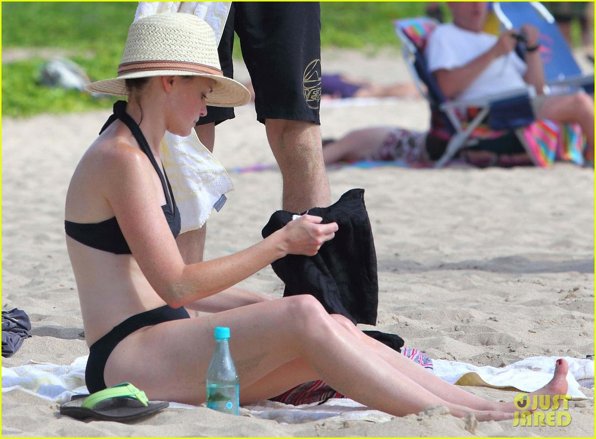 Alexis Bledel: Bikini Vacation with Shirtless Vincent Kartheiser! alexis bl...