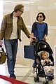 jennifer connelly paul bettany lax arrivial with the kids 05
