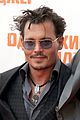 johnny depp armie hammer lone ranger moscow premiere 02