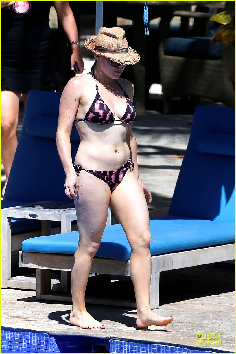 Megan Hilty: Bikini Cuddling in Hawaii! megan hilty cuddling with shirtless...
