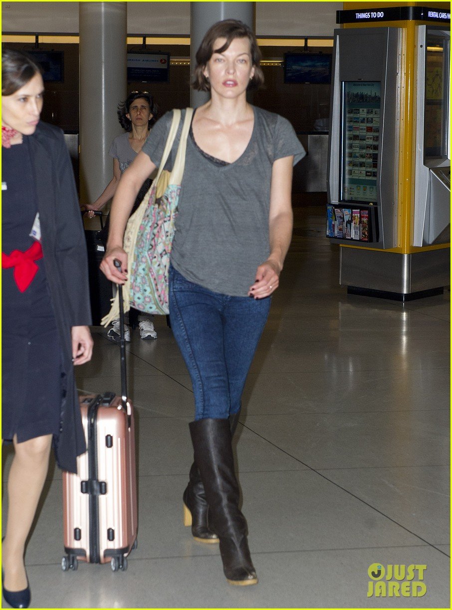 Milla Jovovich Check Out My New Haircut! Photo 2897682 Milla